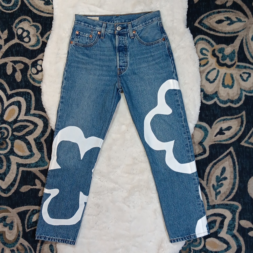 RARE Levi's 501 premium crop floral high rise jeans Women's sz 25